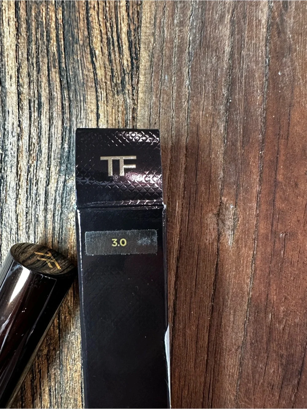 Tom Ford Concealing Pen — Black with Gold Band